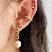 Pearl Ear Cuff in Gold - No Piercings Needed - Perfect for